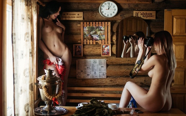 Nude - Jigsaw Puzzles